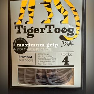 NEW DOK TIGER TOES NON-SLIP DOG SOCKS HARDWARE FLOORS large